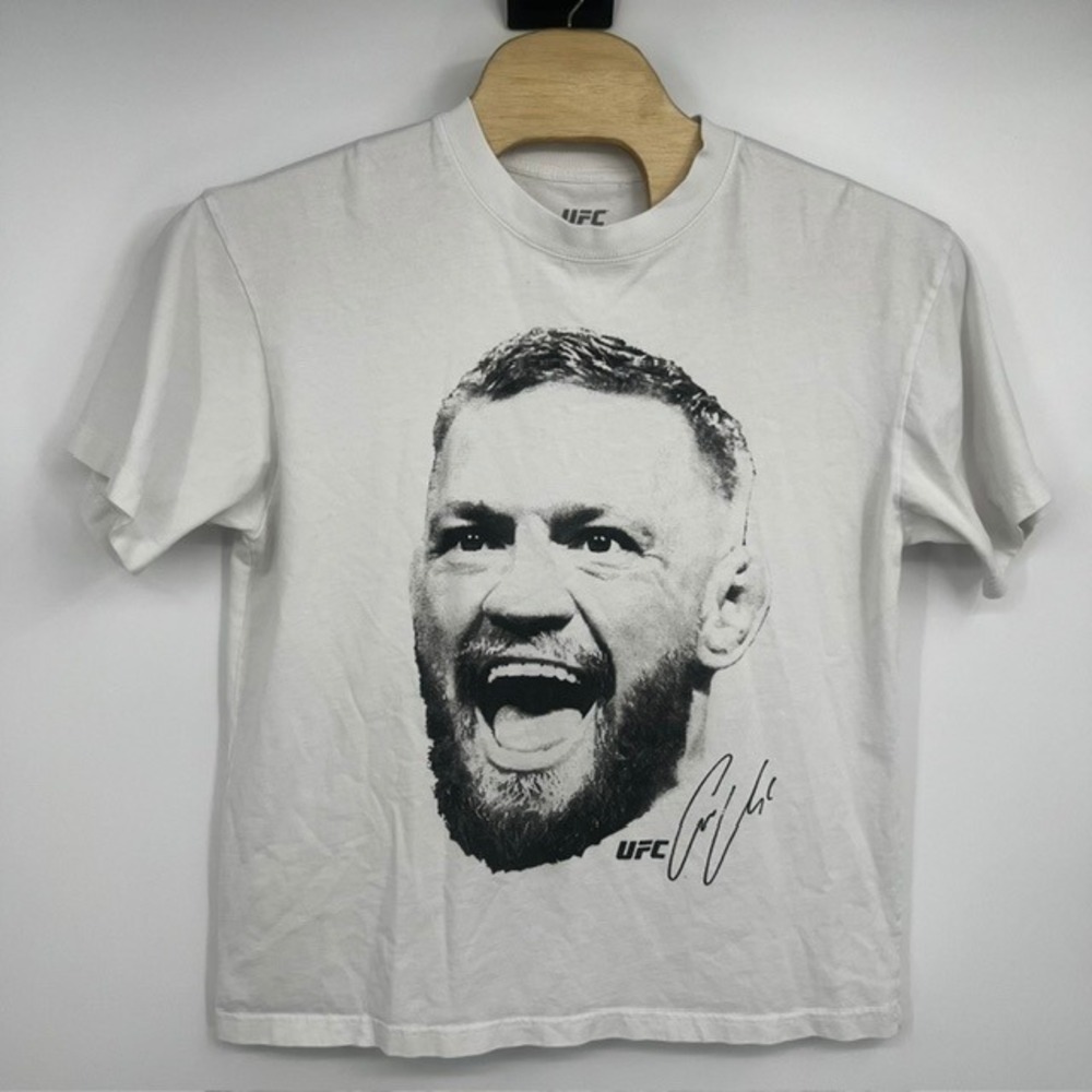 UFC Men's Large Conor McGregor White Short Sleeve MMA Fighter Graphic T-Shirt
